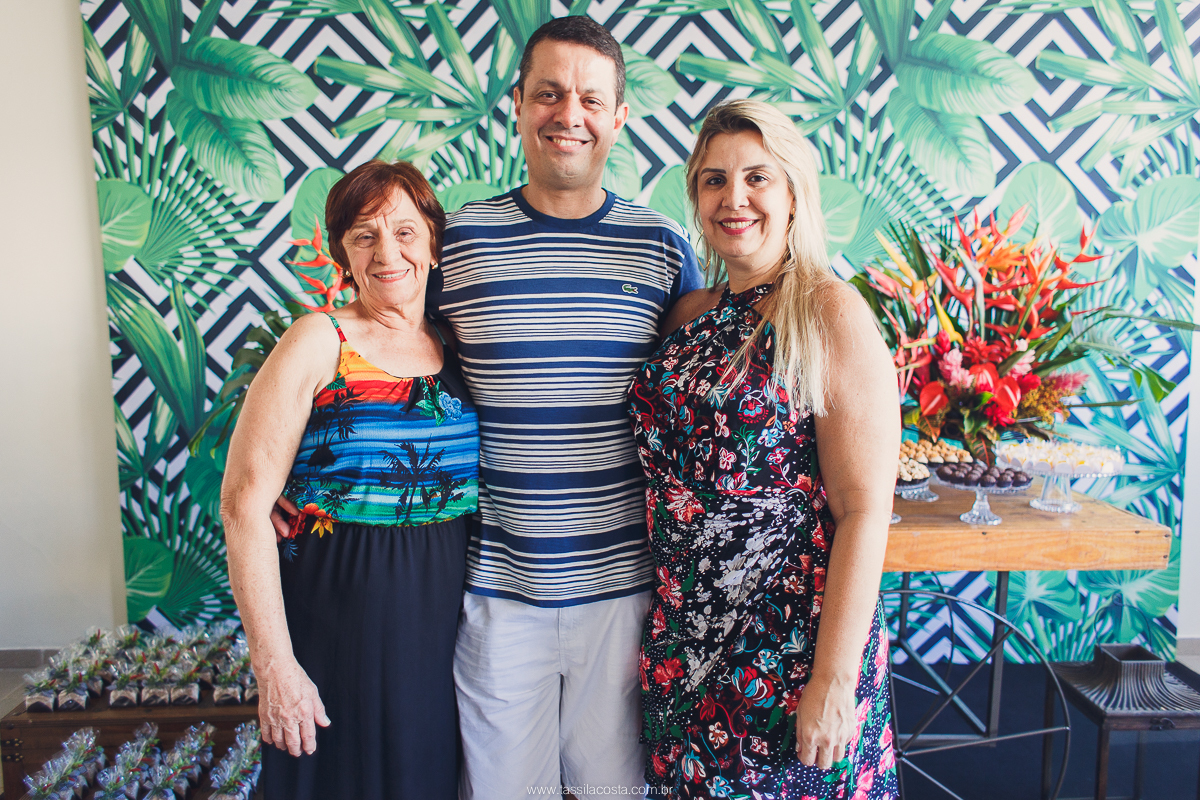 KEILA 42 ANOS, aniversário intimista, com buffet de Rico Gastronomia, fotografia de Tássila Costa, doces Regina Maynard, festa em Vila Velha ES