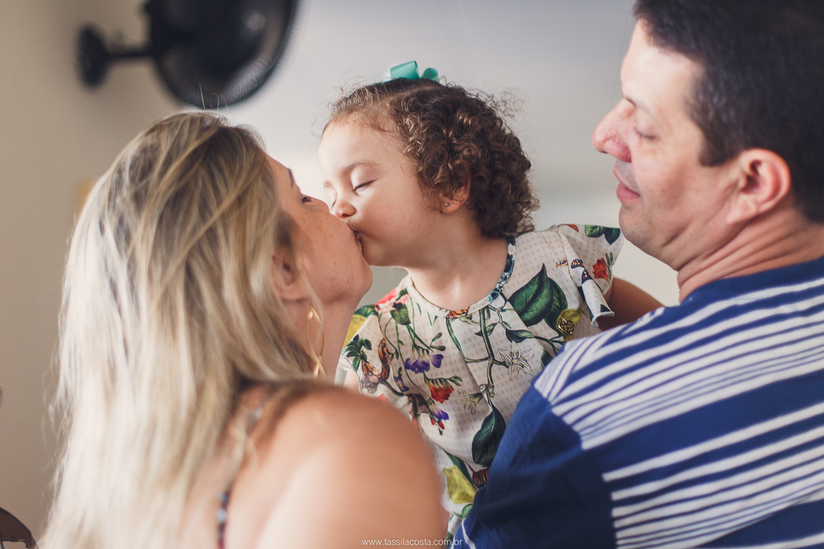 KEILA 42 ANOS, aniversário intimista, com buffet de Rico Gastronomia, fotografia de Tássila Costa, doces Regina Maynard, festa em Vila Velha ES