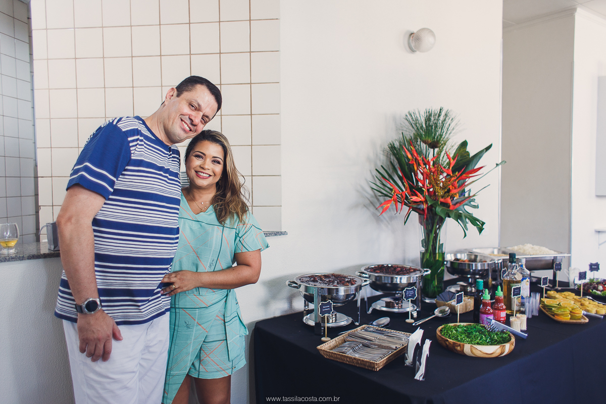 KEILA 42 ANOS, aniversário intimista, com buffet de Rico Gastronomia, fotografia de Tássila Costa, doces Regina Maynard, festa em Vila Velha ES
