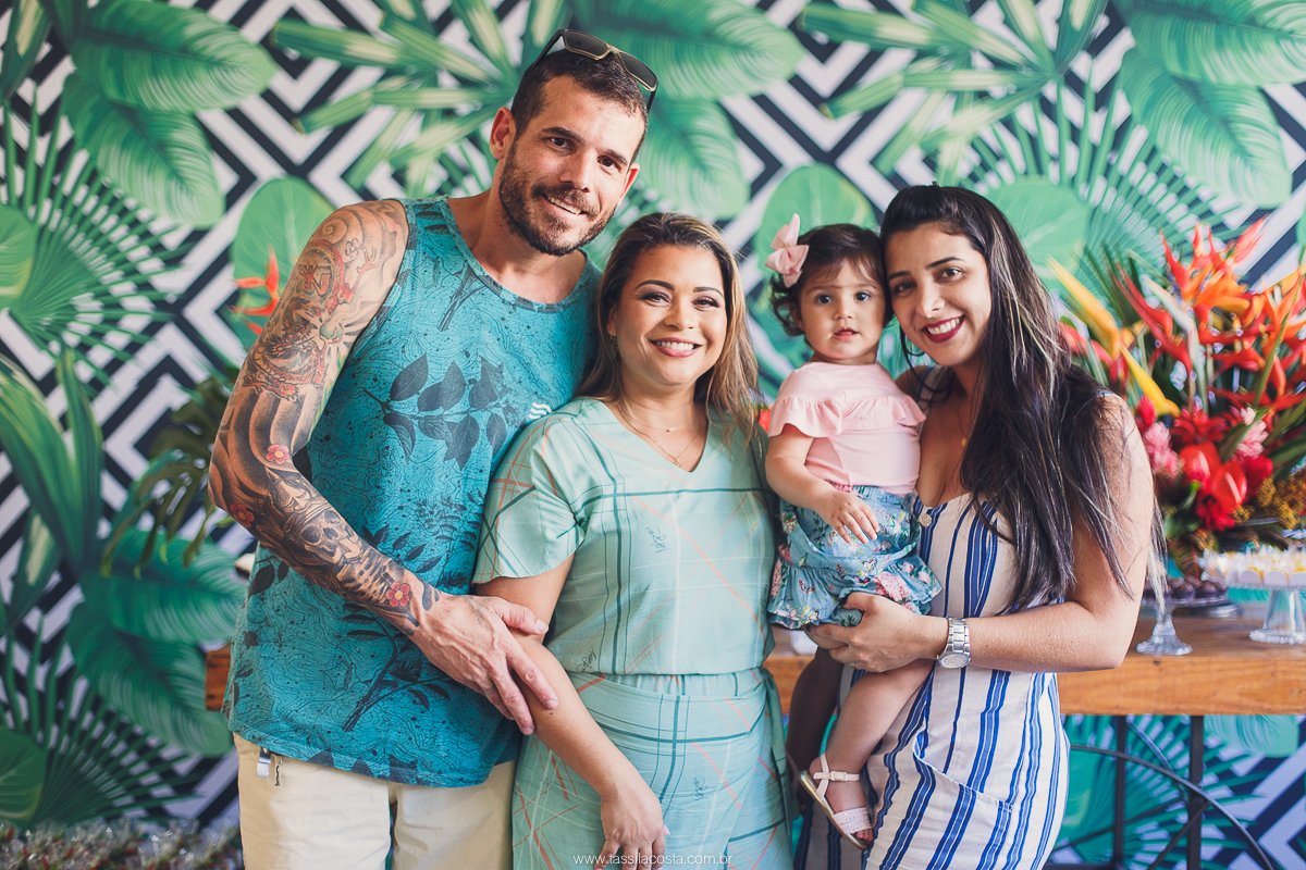 KEILA 42 ANOS, aniversário intimista, com buffet de Rico Gastronomia, fotografia de Tássila Costa, doces Regina Maynard, festa em Vila Velha ES