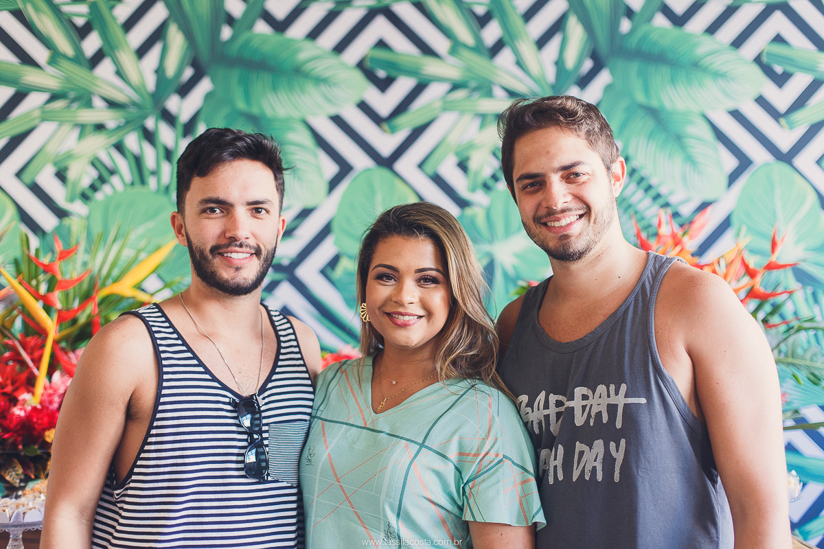 KEILA 42 ANOS, aniversário intimista, com buffet de Rico Gastronomia, fotografia de Tássila Costa, doces Regina Maynard, festa em Vila Velha ES