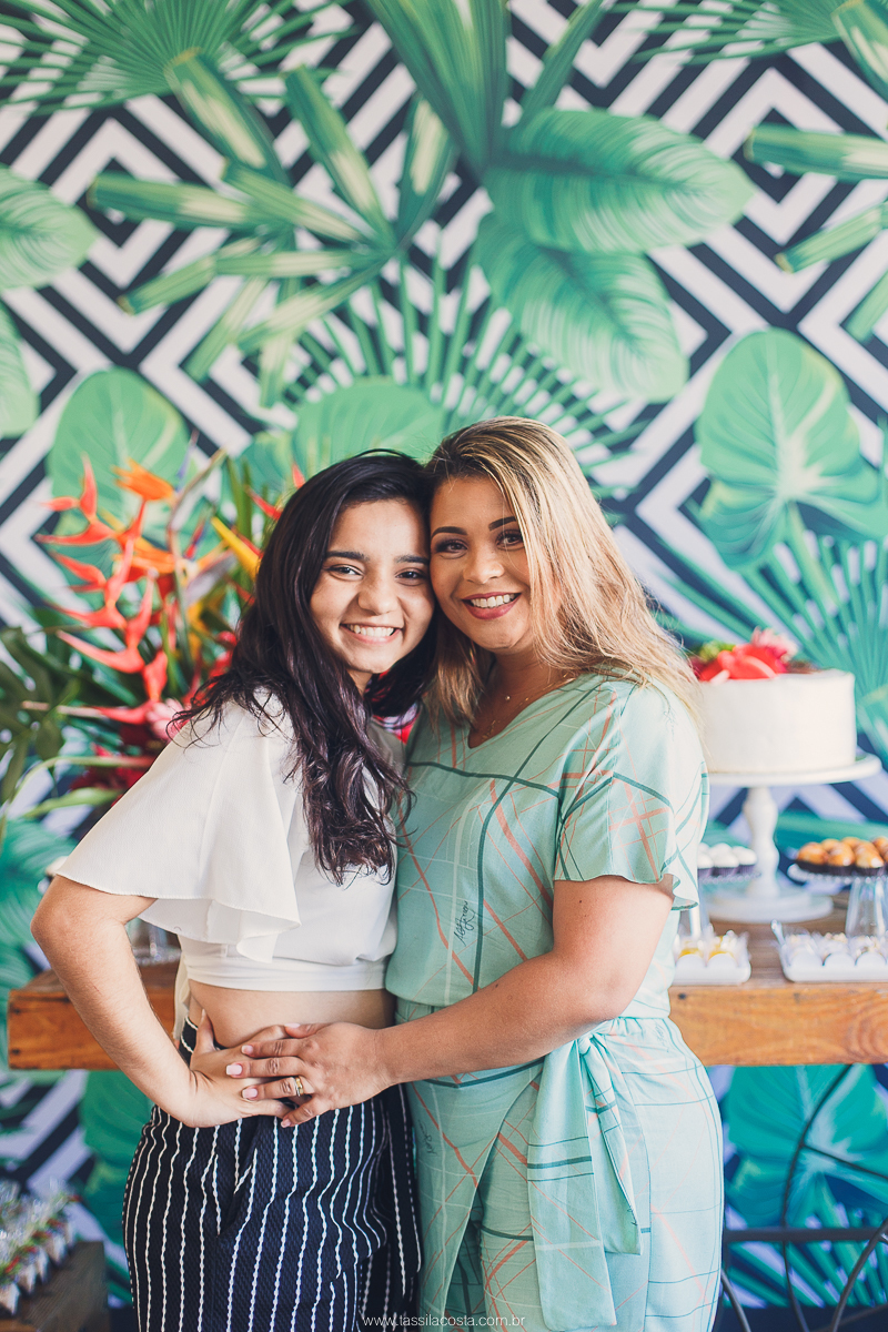 KEILA 42 ANOS, aniversário intimista, com buffet de Rico Gastronomia, fotografia de Tássila Costa, doces Regina Maynard, festa em Vila Velha ES