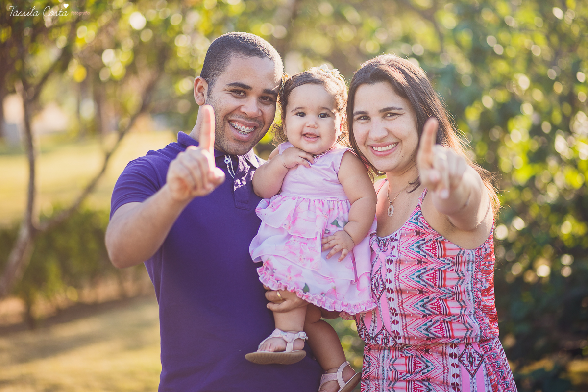 tássila costa, ensaio smash the cake, fotos lindas, familia especial, fotos de pré aniversário, 01 ano, manu 1 ano, aniversário dos sonhos, festa de vitória es, festa infantil em vix, cerimonial o mais legal, festa no O 