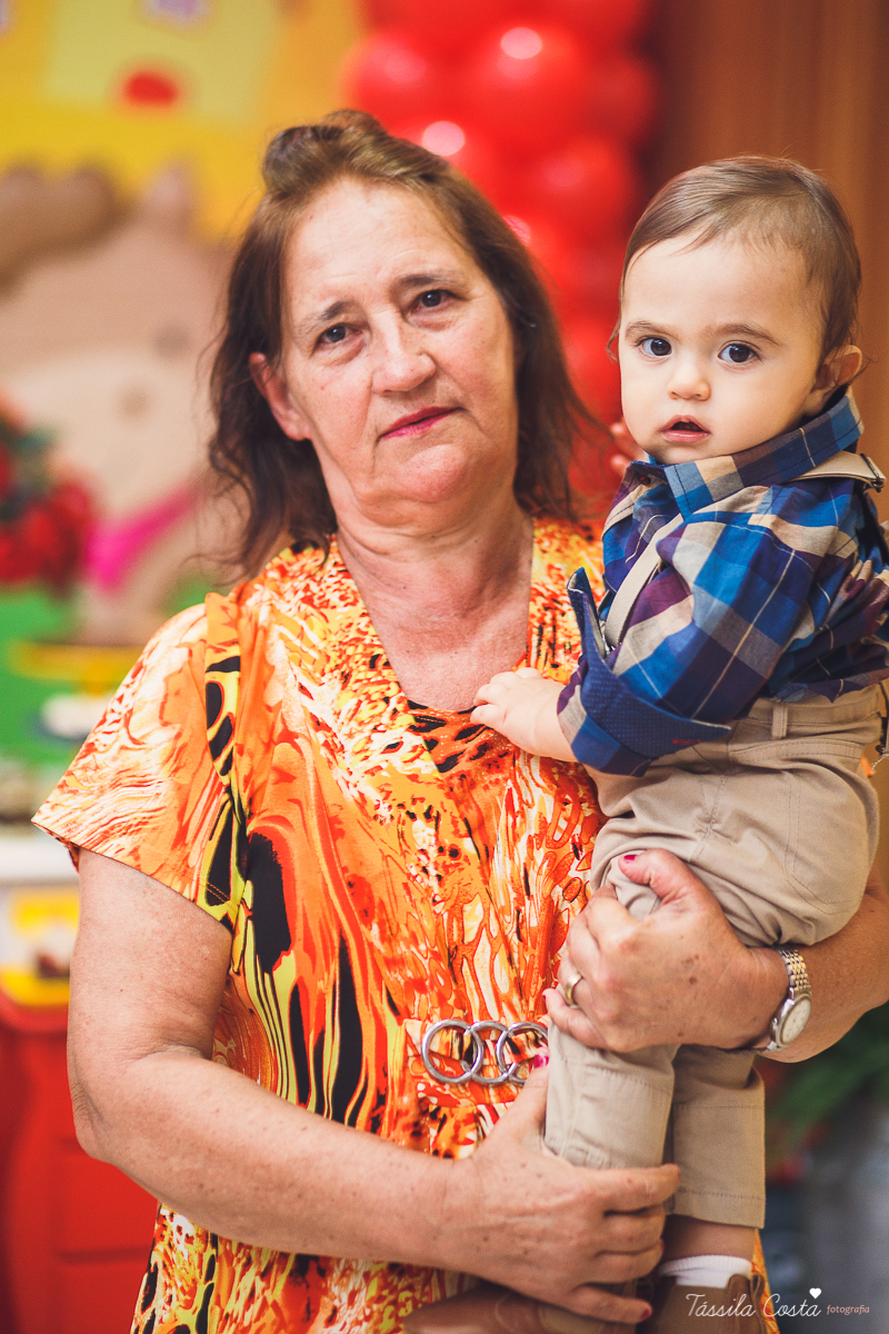 aniversário lindo do Salomão, doces panela de brownie, aniversário de 1 ano no condomínio na Praia de Itaparica, Tássila Costa fotografia, festa no tema fazendinha para meninos