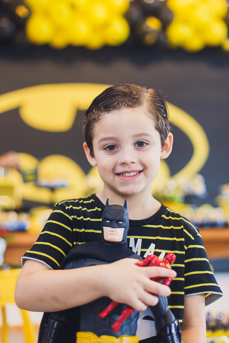 festa do Vitor, na brinquedoteca Na Brinca, tema do Batman, festa de menino, 4 anos, fotografia de festa infantil em Vitória ES, Tássila Costa ES, 