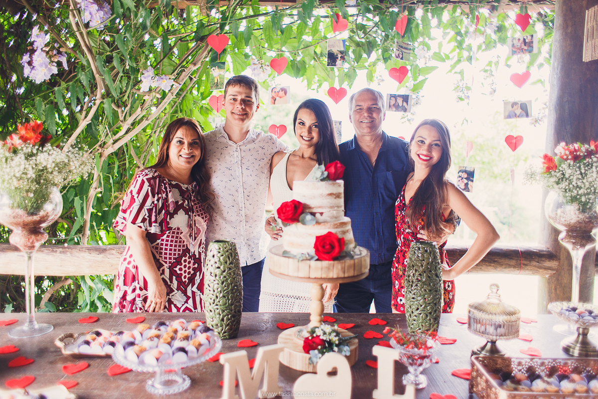 festa de noivado simples para família e amigos, Tássila costa fotografia, festa no sítio na família, Mayara e Lucas, Guarapari Recanto do Look