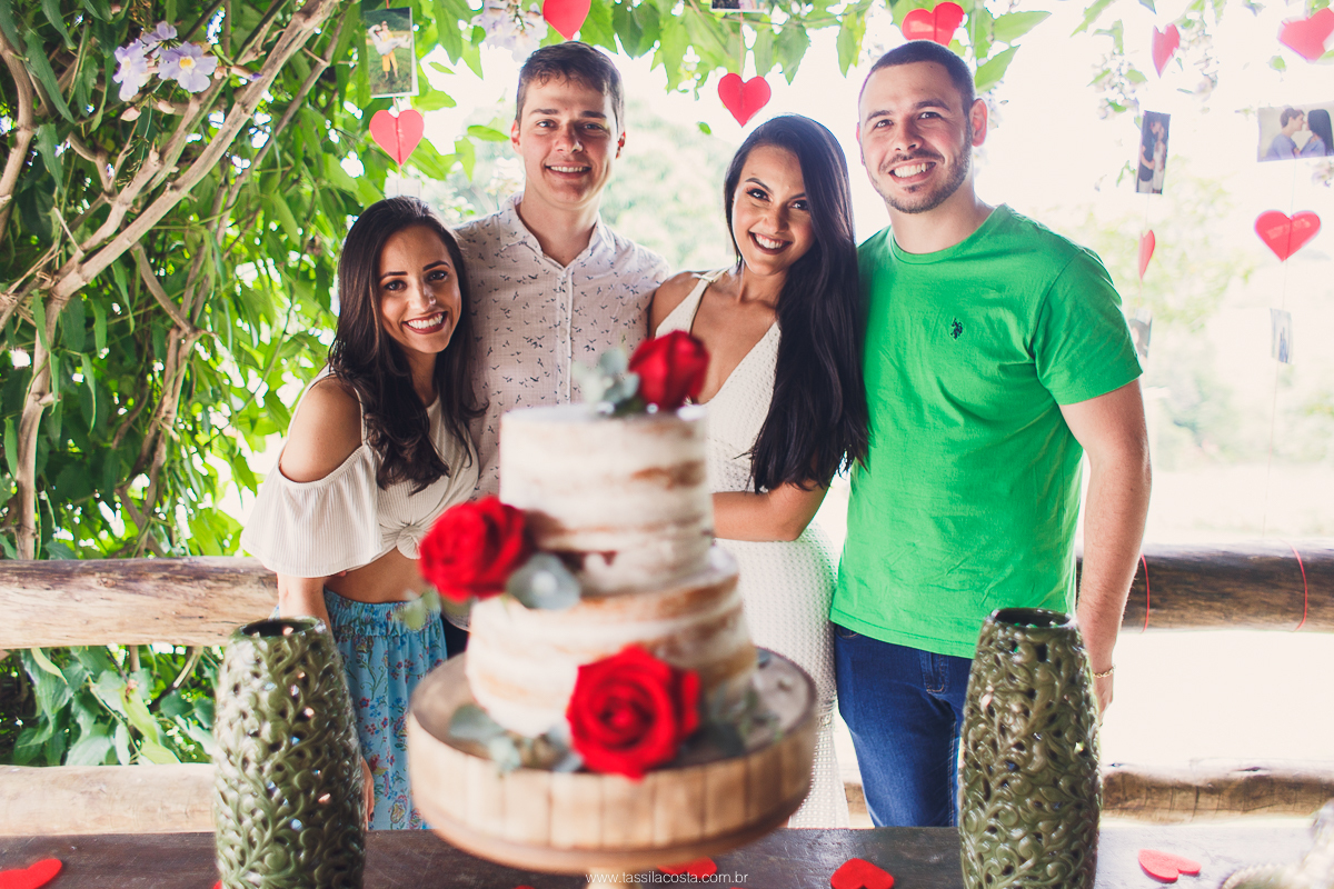 festa de noivado simples para família e amigos, Tássila costa fotografia, festa no sítio na família, Mayara e Lucas, Guarapari Recanto do Look