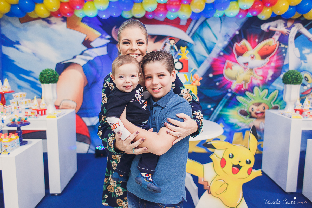 festa de menino, luis henrique 10 anos, festa no tema pokemon, familia linda, cerimonial em Praia de Itaparica, Cerimonial Tindolelê