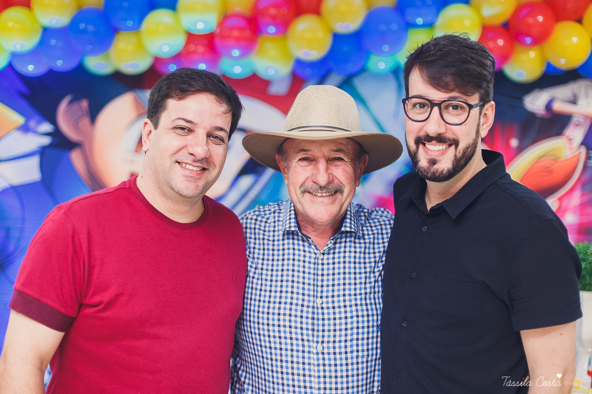 festa de menino, luis henrique 10 anos, festa no tema pokemon, familia linda, cerimonial em Praia de Itaparica, Cerimonial Tindolelê