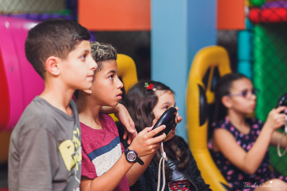 festa de menino, luis henrique 10 anos, festa no tema pokemon, familia linda, cerimonial em Praia de Itaparica, Cerimonial Tindolelê