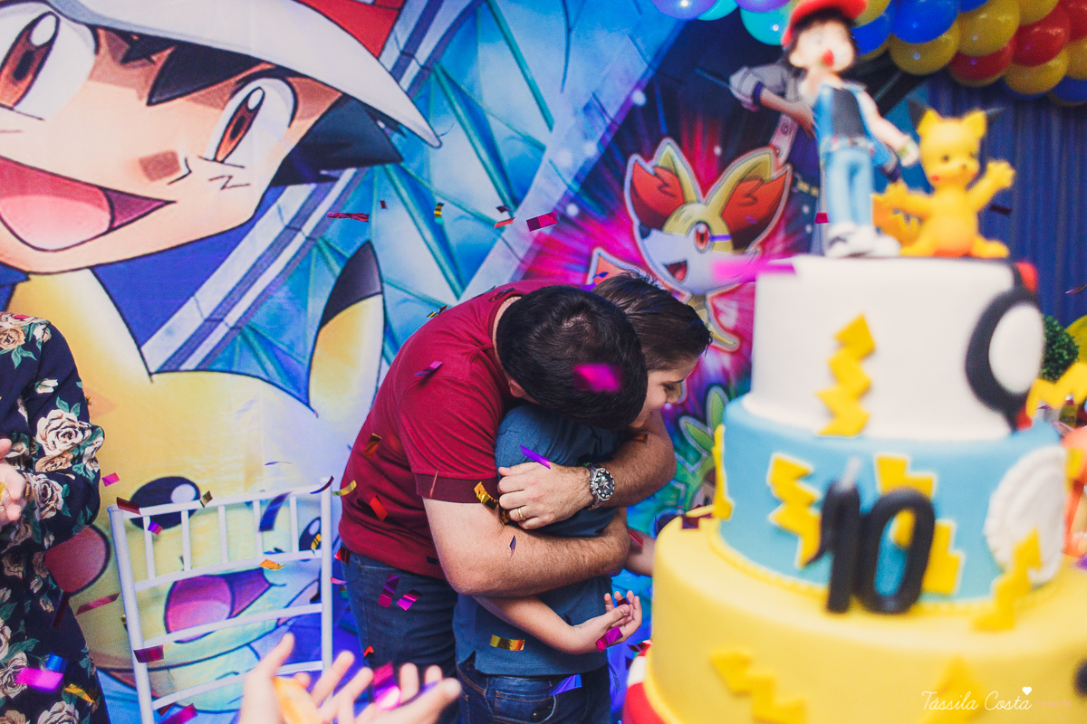 festa de menino, luis henrique 10 anos, festa no tema pokemon, familia linda, cerimonial em Praia de Itaparica, Cerimonial Tindolelê