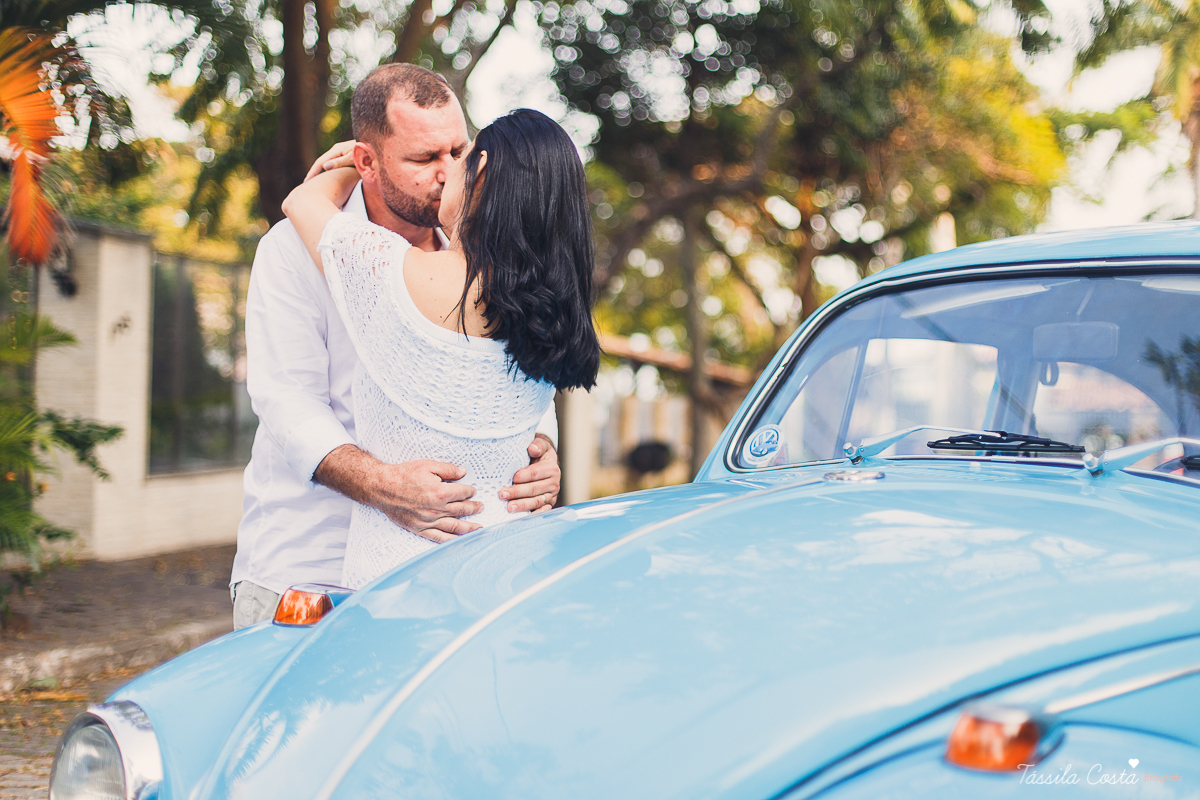fotos feitas na Ilha do Frade, Vitória ES, Tássila Costa fotografia, removação de votos, ensaio de 20 anos de casamento, fotografia de casamento em vitória es, vix es, noivos lindos, poses para fotos de casal, o que vestir no ensaio fotográfico de casal