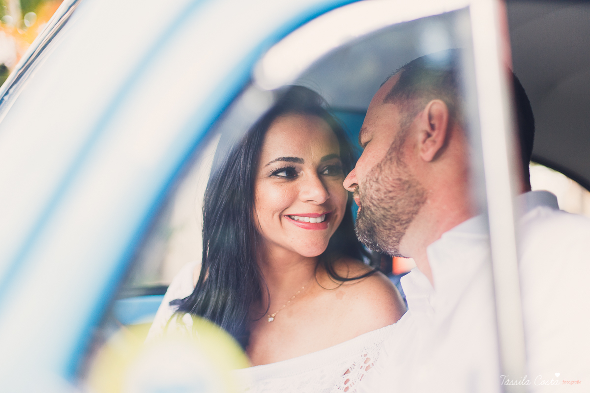 fotos feitas na Ilha do Frade, Vitória ES, Tássila Costa fotografia, removação de votos, ensaio de 20 anos de casamento, fotografia de casamento em vitória es, vix es, noivos lindos, poses para fotos de casal, o que vestir no ensaio fotográfico de casal