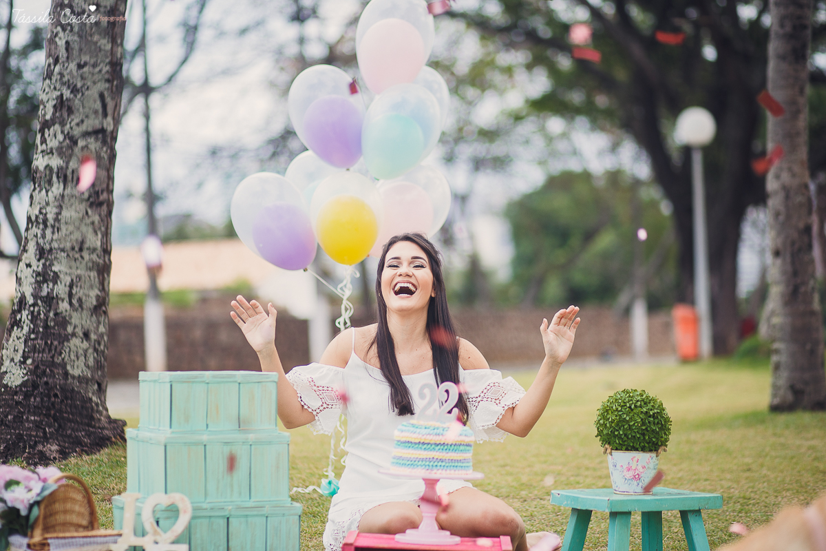 ensaio lindo, ensaio externo, carol dias, fotos externas, ilha do frade, ensaio lindo na ilha do frade, vitória, fotos de mulher, pré aniversário, fotos criativas, fotos lindas, foto com cachorro, amo cachorro, fotógrafa em vit