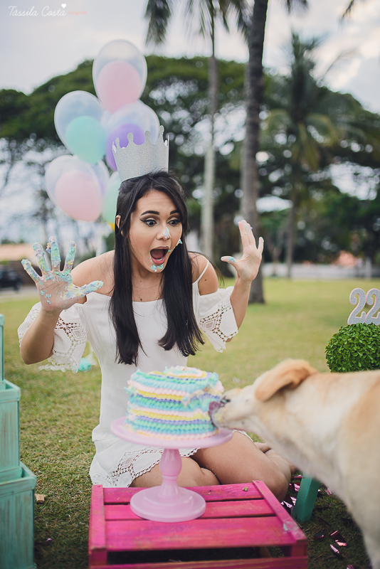ensaio lindo, ensaio externo, carol dias, fotos externas, ilha do frade, ensaio lindo na ilha do frade, vitória, fotos de mulher, pré aniversário, fotos criativas, fotos lindas, foto com cachorro, amo cachorro, fotógrafa em vit