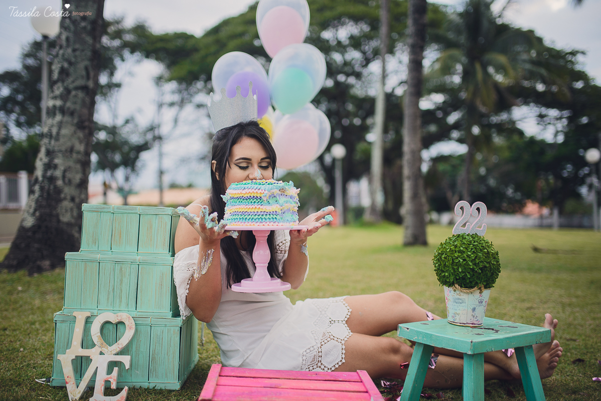 ensaio lindo, ensaio externo, carol dias, fotos externas, ilha do frade, ensaio lindo na ilha do frade, vitória, fotos de mulher, pré aniversário, fotos criativas, fotos lindas, foto com cachorro, amo cachorro, fotógrafa em vit