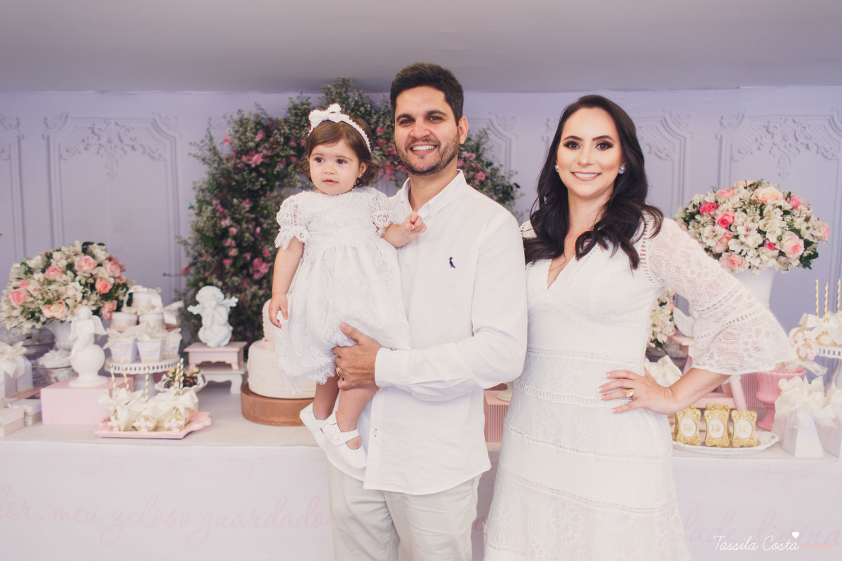 Batizado da Maya, na Capela Marítima na Prainha, em Vila Velha - ES, fotos de batizado na Praia da Costa, Maya e família, tássila costa fotografia, fotos de batismo no ES, look lindo para o dia do batismo