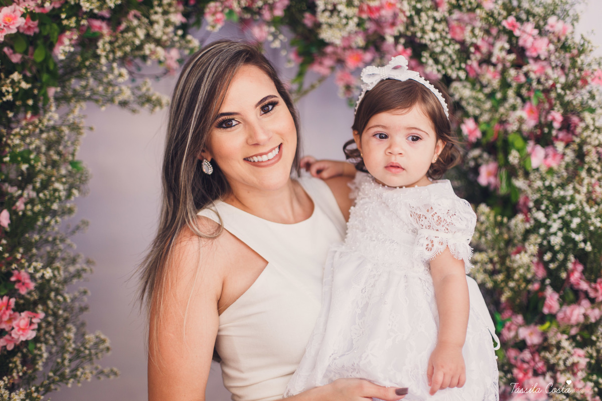 Batizado da Maya, na Capela Marítima na Prainha, em Vila Velha - ES, fotos de batizado na Praia da Costa, Maya e família, tássila costa fotografia, fotos de batismo no ES, look lindo para o dia do batismo