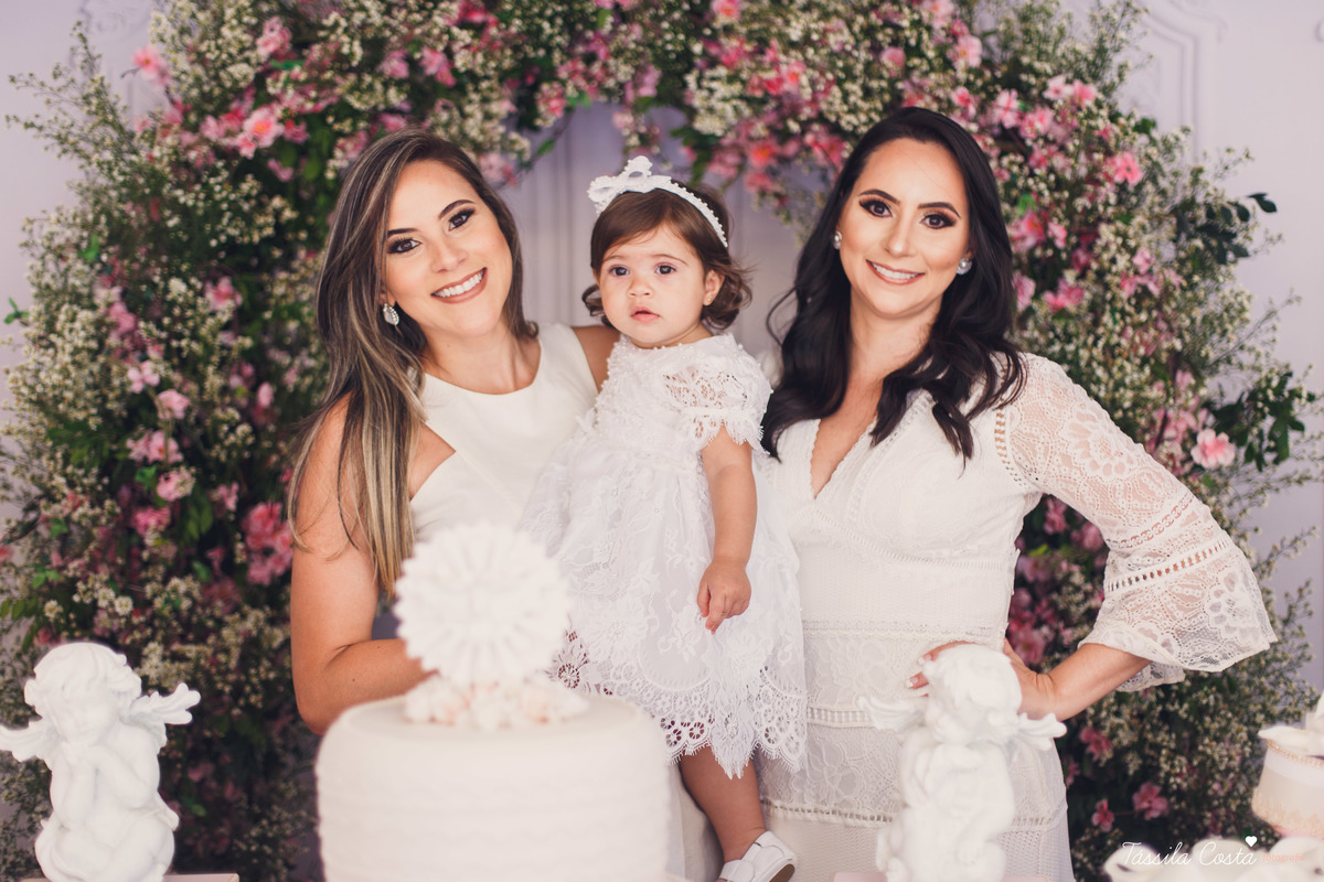 Batizado da Maya, na Capela Marítima na Prainha, em Vila Velha - ES, fotos de batizado na Praia da Costa, Maya e família, tássila costa fotografia, fotos de batismo no ES, look lindo para o dia do batismo