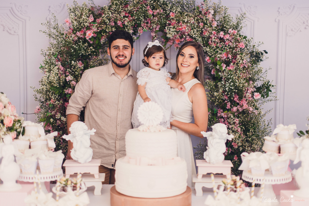 Batizado da Maya, na Capela Marítima na Prainha, em Vila Velha - ES, fotos de batizado na Praia da Costa, Maya e família, tássila costa fotografia, fotos de batismo no ES, look lindo para o dia do batismo