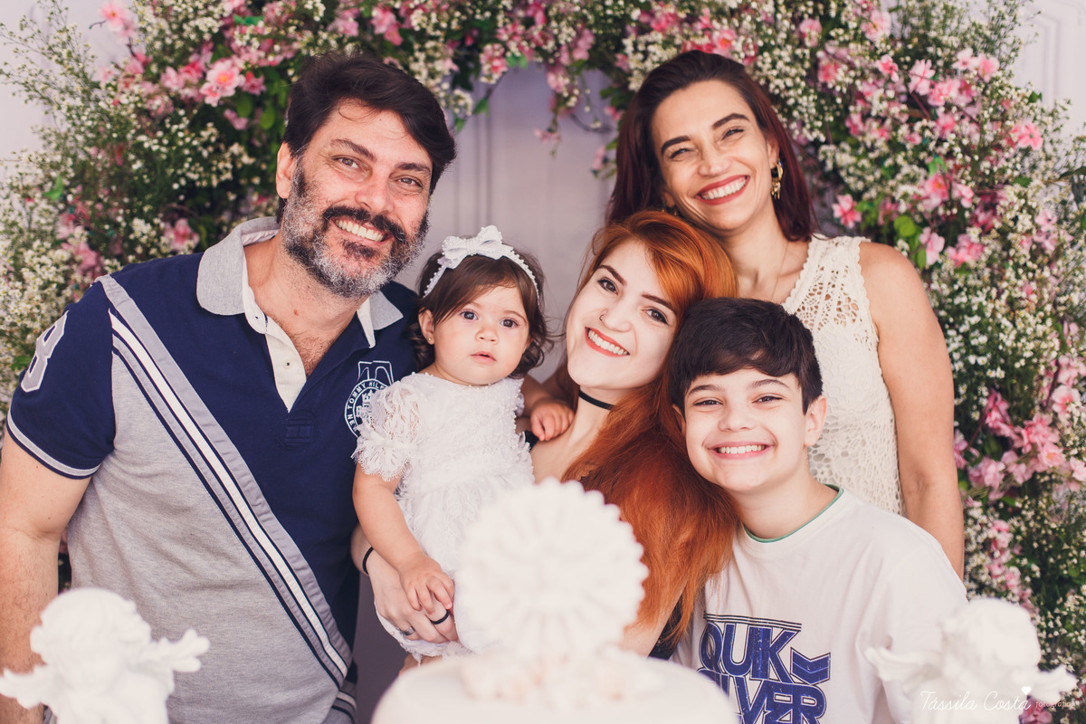 Batizado da Maya, na Capela Marítima na Prainha, em Vila Velha - ES, fotos de batizado na Praia da Costa, Maya e família, tássila costa fotografia, fotos de batismo no ES, look lindo para o dia do batismo