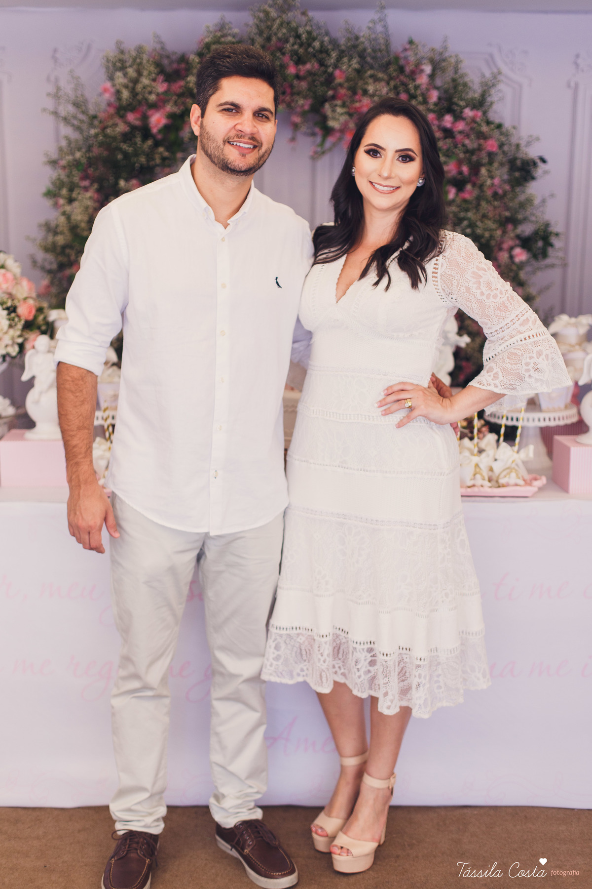 Batizado da Maya, na Capela Marítima na Prainha, em Vila Velha - ES, fotos de batizado na Praia da Costa, Maya e família, tássila costa fotografia, fotos de batismo no ES, look lindo para o dia do batismo