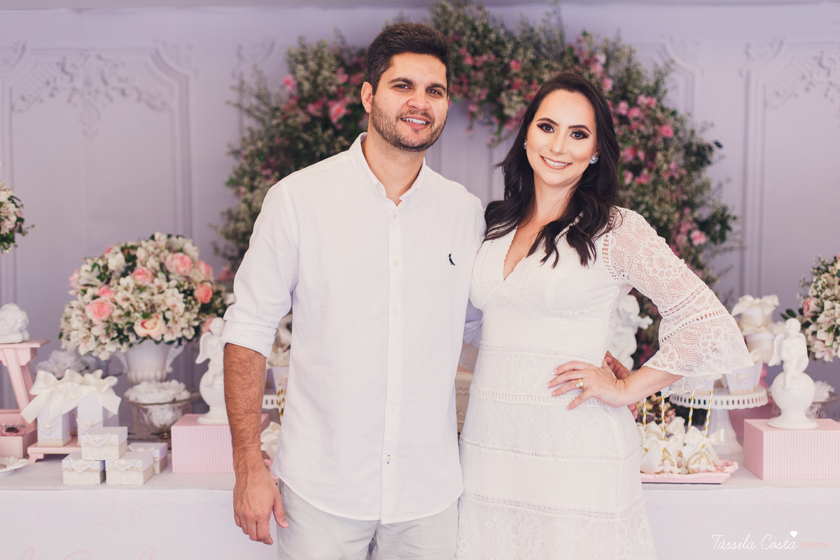 Batizado da Maya, na Capela Marítima na Prainha, em Vila Velha - ES, fotos de batizado na Praia da Costa, Maya e família, tássila costa fotografia, fotos de batismo no ES, look lindo para o dia do batismo