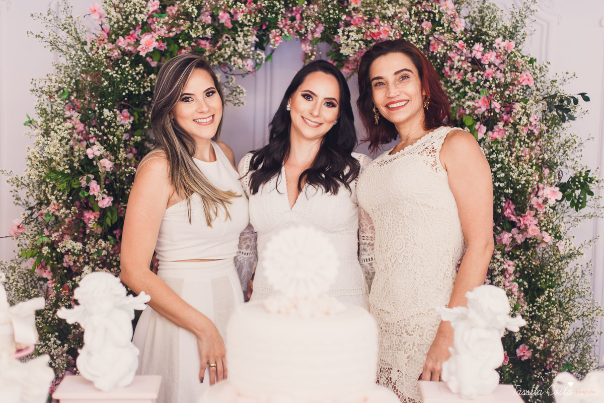 Batizado da Maya, na Capela Marítima na Prainha, em Vila Velha - ES, fotos de batizado na Praia da Costa, Maya e família, tássila costa fotografia, fotos de batismo no ES, look lindo para o dia do batismo