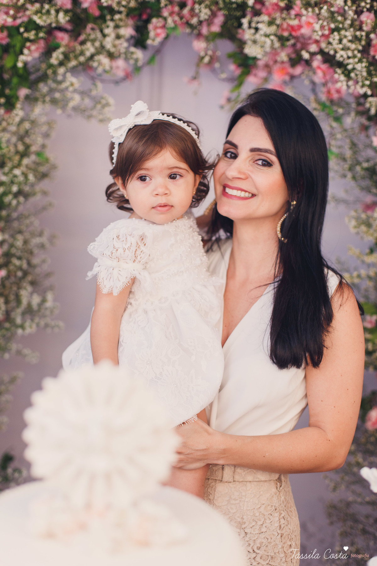 Batizado da Maya, na Capela Marítima na Prainha, em Vila Velha - ES, fotos de batizado na Praia da Costa, Maya e família, tássila costa fotografia, fotos de batismo no ES, look lindo para o dia do batismo