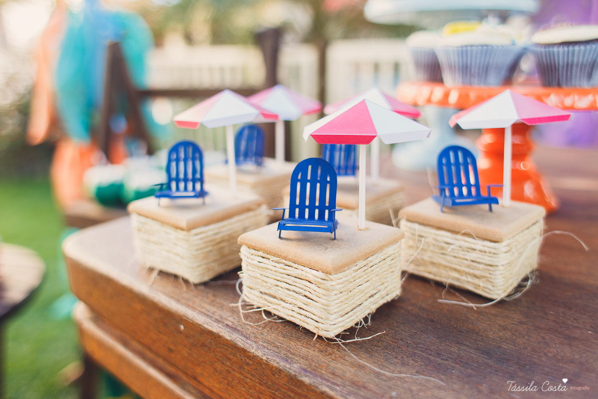 festa de aniversário tema Praia, festa de aniversário em Ponta da Fruta, Vila Velha ES, aniversário no quintal de casa, festa de menino, filho único, look lindo para aniversário durante o dia, aniversariante com look Zara, Shopping Vila Velha, tema Praia