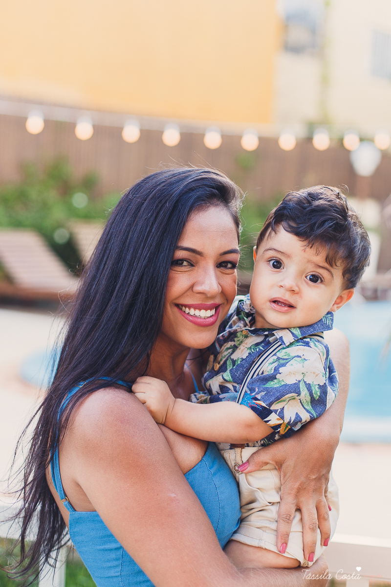 festa de aniversário tema Praia, festa de aniversário em Ponta da Fruta, Vila Velha ES, aniversário no quintal de casa, festa de menino, filho único, look lindo para aniversário durante o dia, aniversariante com look Zara, Shopping Vila Velha, tema Praia
