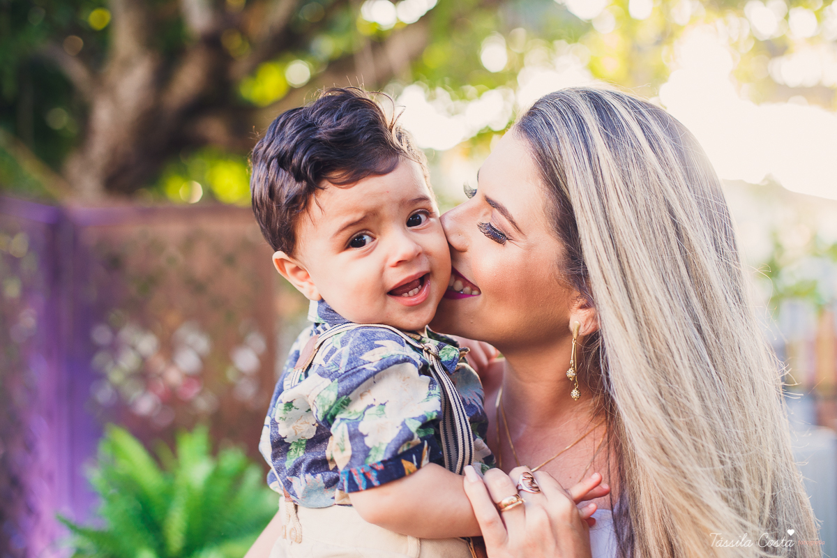 festa de aniversário tema Praia, festa de aniversário em Ponta da Fruta, Vila Velha ES, aniversário no quintal de casa, festa de menino, filho único, look lindo para aniversário durante o dia, aniversariante com look Zara, Shopping Vila Velha, tema Praia