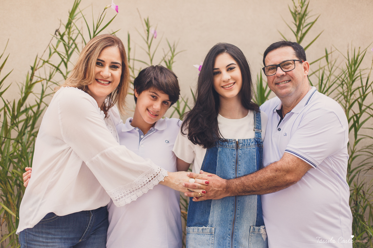 fotos de 15 anos feitas em Vitória, ES, Ilha do Frade, looks lindos para ensaio de 15 anos em Vitória, fotografia de debutante, manuela 15 anos, estuda na escola Darwin, em Vitória ES, 