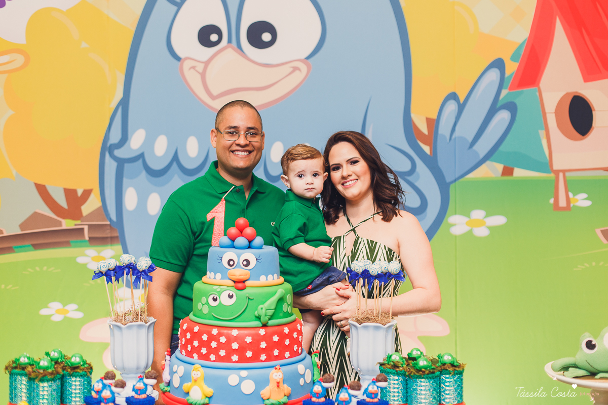 fotografia de festa infantil. no Cerimonial O Mais Legal, em Vitória, Bairro de Fátima, festa de menino, decoração da Galinha Pintadinha, do Cerimonial O Mais Legal, fotos lindas de aniversário infantil em Vitória ES, o que vestir no aniversário do filho