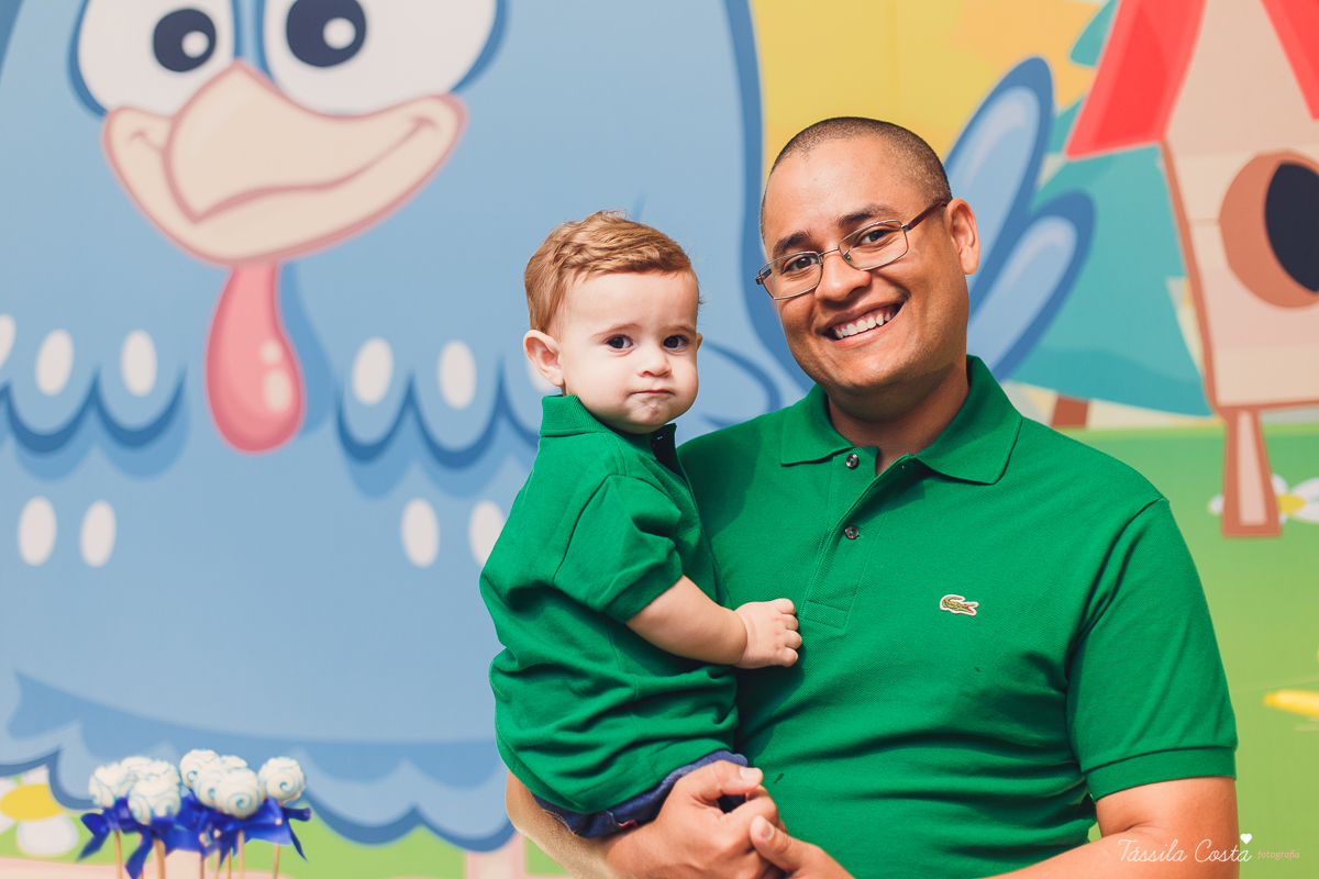 fotografia de festa infantil. no Cerimonial O Mais Legal, em Vitória, Bairro de Fátima, festa de menino, decoração da Galinha Pintadinha, do Cerimonial O Mais Legal, fotos lindas de aniversário infantil em Vitória ES, o que vestir no aniversário do filho