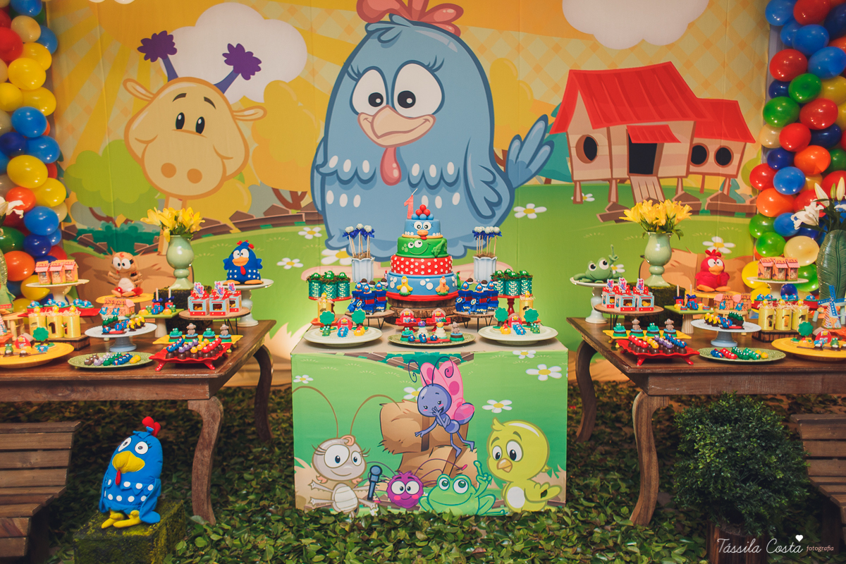 fotografia de festa infantil. no Cerimonial O Mais Legal, em Vitória, Bairro de Fátima, festa de menino, decoração da Galinha Pintadinha, do Cerimonial O Mais Legal, fotos lindas de aniversário infantil em Vitória ES, o que vestir no aniversário do filho