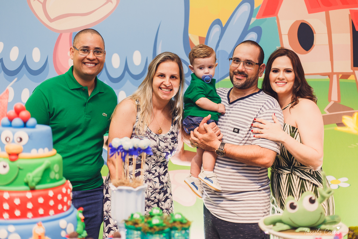 fotografia de festa infantil. no Cerimonial O Mais Legal, em Vitória, Bairro de Fátima, festa de menino, decoração da Galinha Pintadinha, do Cerimonial O Mais Legal, fotos lindas de aniversário infantil em Vitória ES, o que vestir no aniversário do filho