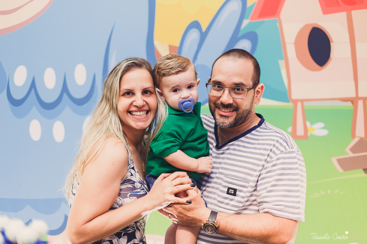 fotografia de festa infantil. no Cerimonial O Mais Legal, em Vitória, Bairro de Fátima, festa de menino, decoração da Galinha Pintadinha, do Cerimonial O Mais Legal, fotos lindas de aniversário infantil em Vitória ES, o que vestir no aniversário do filho