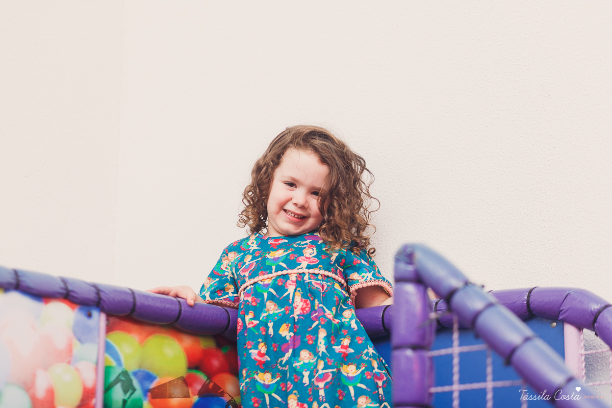 fotografia de festa infantil. no Cerimonial O Mais Legal, em Vitória, Bairro de Fátima, festa de menino, decoração da Galinha Pintadinha, do Cerimonial O Mais Legal, fotos lindas de aniversário infantil em Vitória ES, o que vestir no aniversário do filho