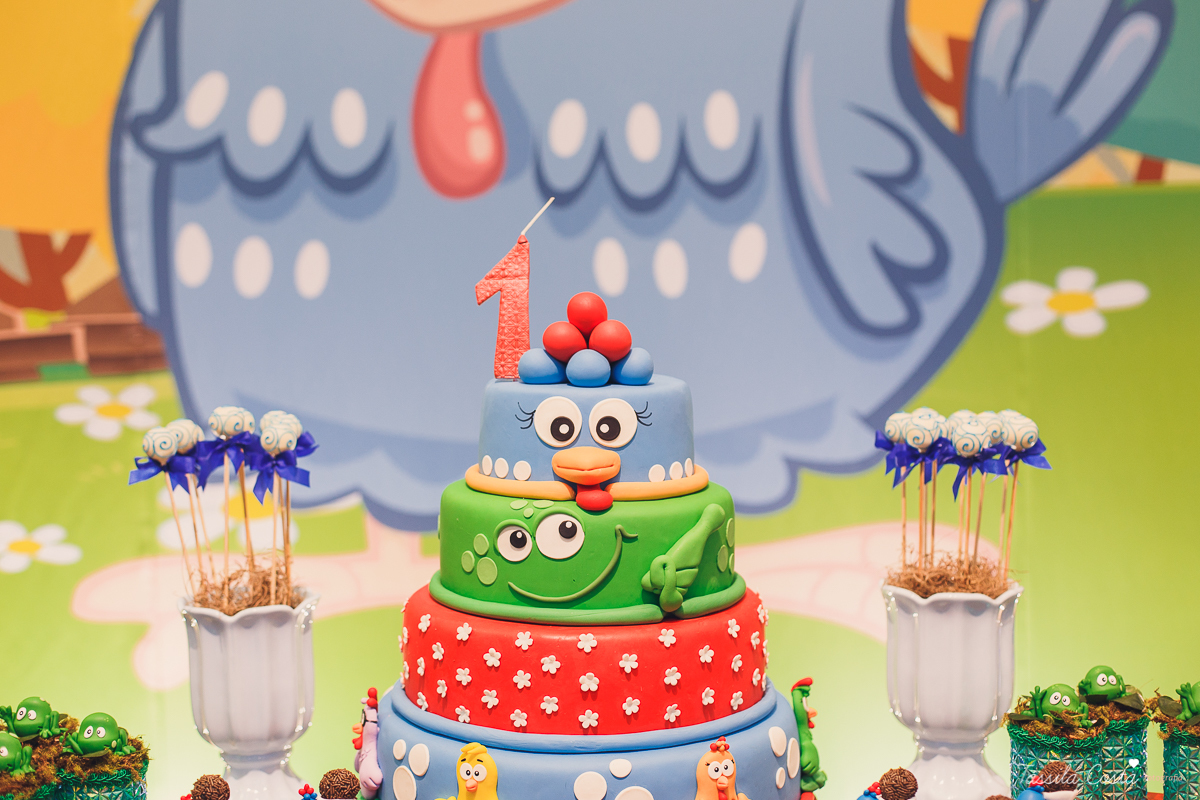 fotografia de festa infantil. no Cerimonial O Mais Legal, em Vitória, Bairro de Fátima, festa de menino, decoração da Galinha Pintadinha, do Cerimonial O Mais Legal, fotos lindas de aniversário infantil em Vitória ES, o que vestir no aniversário do filho