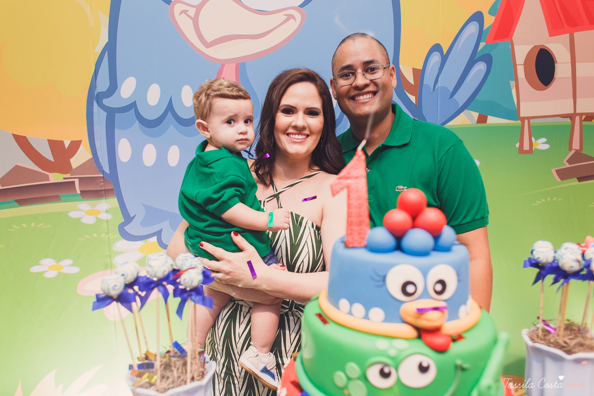 fotografia de festa infantil. no Cerimonial O Mais Legal, em Vitória, Bairro de Fátima, festa de menino, decoração da Galinha Pintadinha, do Cerimonial O Mais Legal, fotos lindas de aniversário infantil em Vitória ES, o que vestir no aniversário do filho