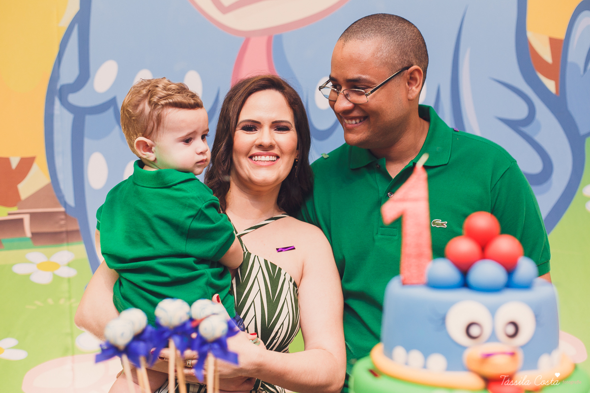 fotografia de festa infantil. no Cerimonial O Mais Legal, em Vitória, Bairro de Fátima, festa de menino, decoração da Galinha Pintadinha, do Cerimonial O Mais Legal, fotos lindas de aniversário infantil em Vitória ES, o que vestir no aniversário do filho