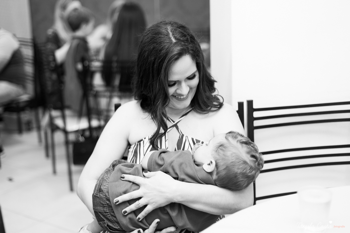 fotografia de festa infantil. no Cerimonial O Mais Legal, em Vitória, Bairro de Fátima, festa de menino, decoração da Galinha Pintadinha, do Cerimonial O Mais Legal, fotos lindas de aniversário infantil em Vitória ES, o que vestir no aniversário do filho