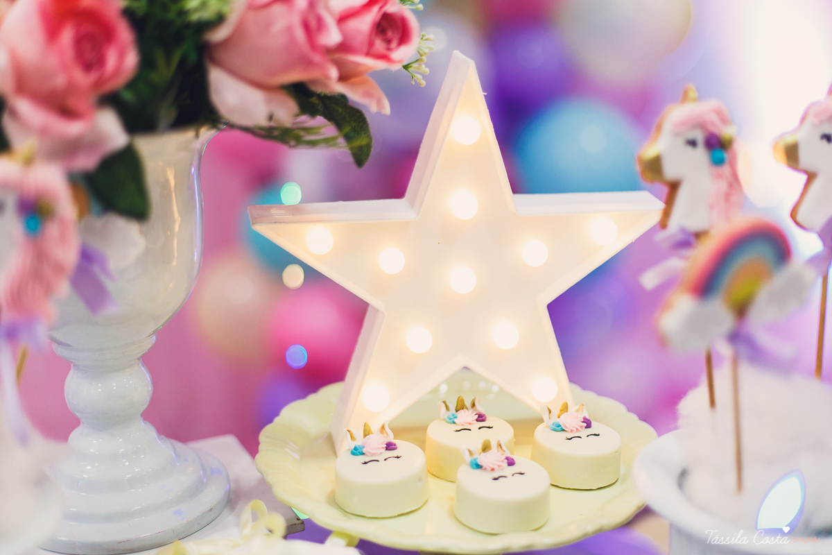 festa linda de menina, ideia para decoração no tema unicórnio, tema legal para aniversário de 5 anos de menina, mariana 5 anos, cerimonial top em vitória, lollypop, fotografia de festa de menina, decoração rosa para festa de menina, tássila costa foto