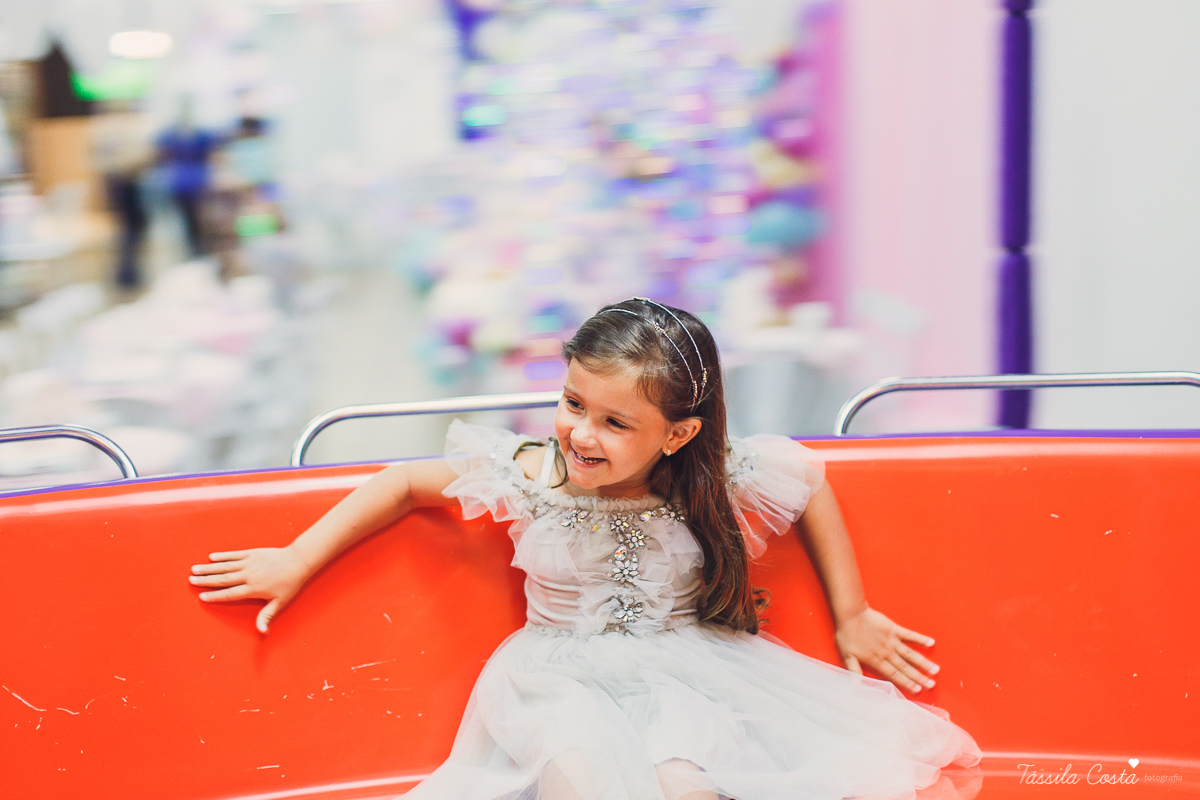 festa linda de menina, ideia para decoração no tema unicórnio, tema legal para aniversário de 5 anos de menina, mariana 5 anos, cerimonial top em vitória, lollypop, fotografia de festa de menina, decoração rosa para festa de menina, tássila costa foto