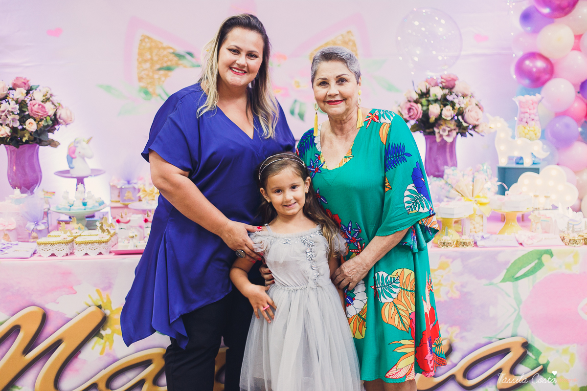 festa linda de menina, ideia para decoração no tema unicórnio, tema legal para aniversário de 5 anos de menina, mariana 5 anos, cerimonial top em vitória, lollypop, fotografia de festa de menina, decoração rosa para festa de menina, tássila costa foto