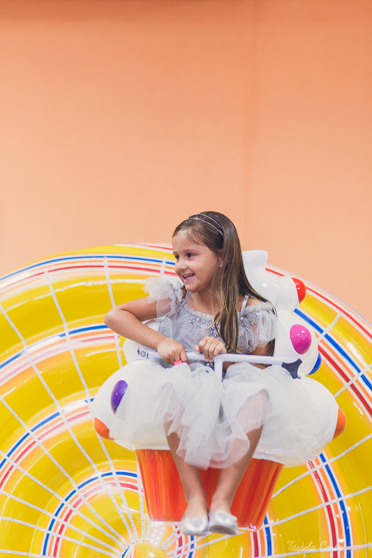 festa linda de menina, ideia para decoração no tema unicórnio, tema legal para aniversário de 5 anos de menina, mariana 5 anos, cerimonial top em vitória, lollypop, fotografia de festa de menina, decoração rosa para festa de menina, tássila costa foto