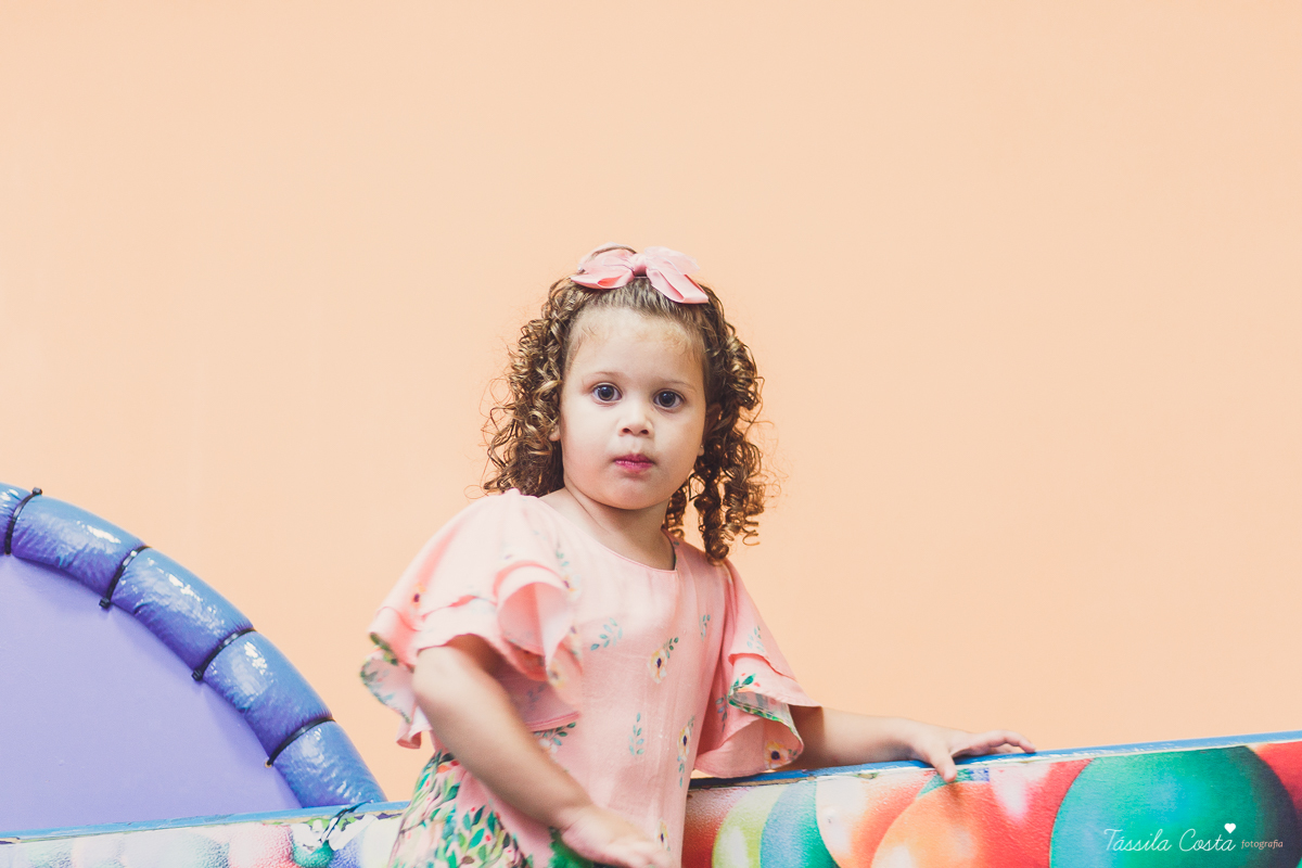 festa linda de menina, ideia para decoração no tema unicórnio, tema legal para aniversário de 5 anos de menina, mariana 5 anos, cerimonial top em vitória, lollypop, fotografia de festa de menina, decoração rosa para festa de menina, tássila costa fotofest