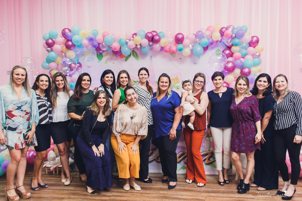 festa linda de menina, ideia para decoração no tema unicórnio, tema legal para aniversário de 5 anos de menina, mariana 5 anos, cerimonial top em vitória, lollypop, fotografia de festa de menina, decoração rosa para festa de menina, tássila costa foto