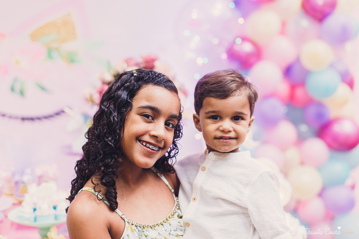 festa linda de menina, ideia para decoração no tema unicórnio, tema legal para aniversário de 5 anos de menina, mariana 5 anos, cerimonial top em vitória, lollypop, fotografia de festa de menina, decoração rosa para festa de menina, tássila costa foto